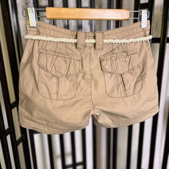 Tan Shorts with White Rope Belt - Size 25 - Perfect for Summer - Picture 2 of 3